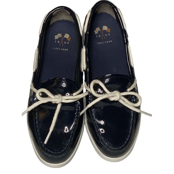 Cole Haan Womens Size 6B Navy Patent Leather Nantucket Camp Moc With White Trim - Picture 1 of 10